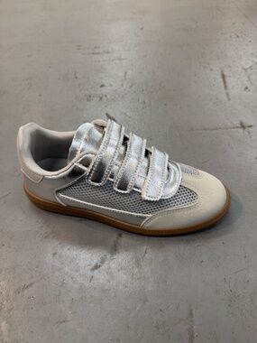 Stylish & Comfortable Women's Fashion Sneakers  Lightweight 3030 silver